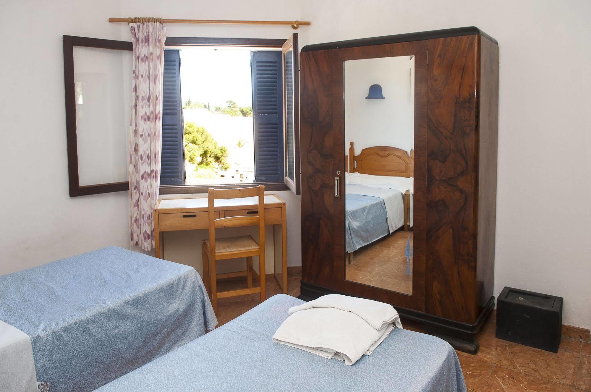 Surfing Concept Hostel Cala Ratjada  Eksteriør bilde